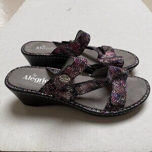 Alegria Loti Funtastic Wedge Sandals Womens 11.5 Purple Leather Slip On Metallic